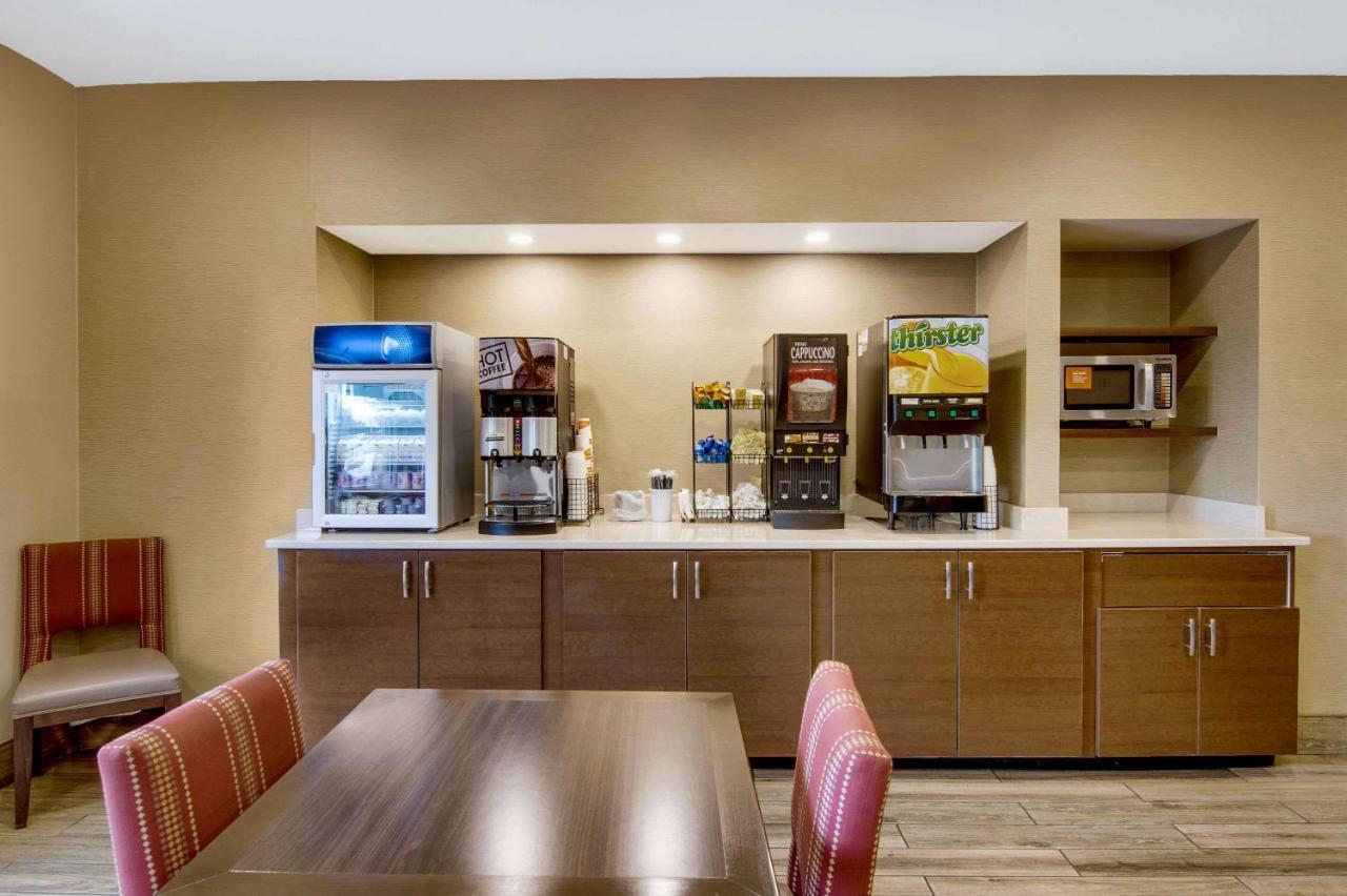 Comfort Inn Airport Roanoke Kültér fotó