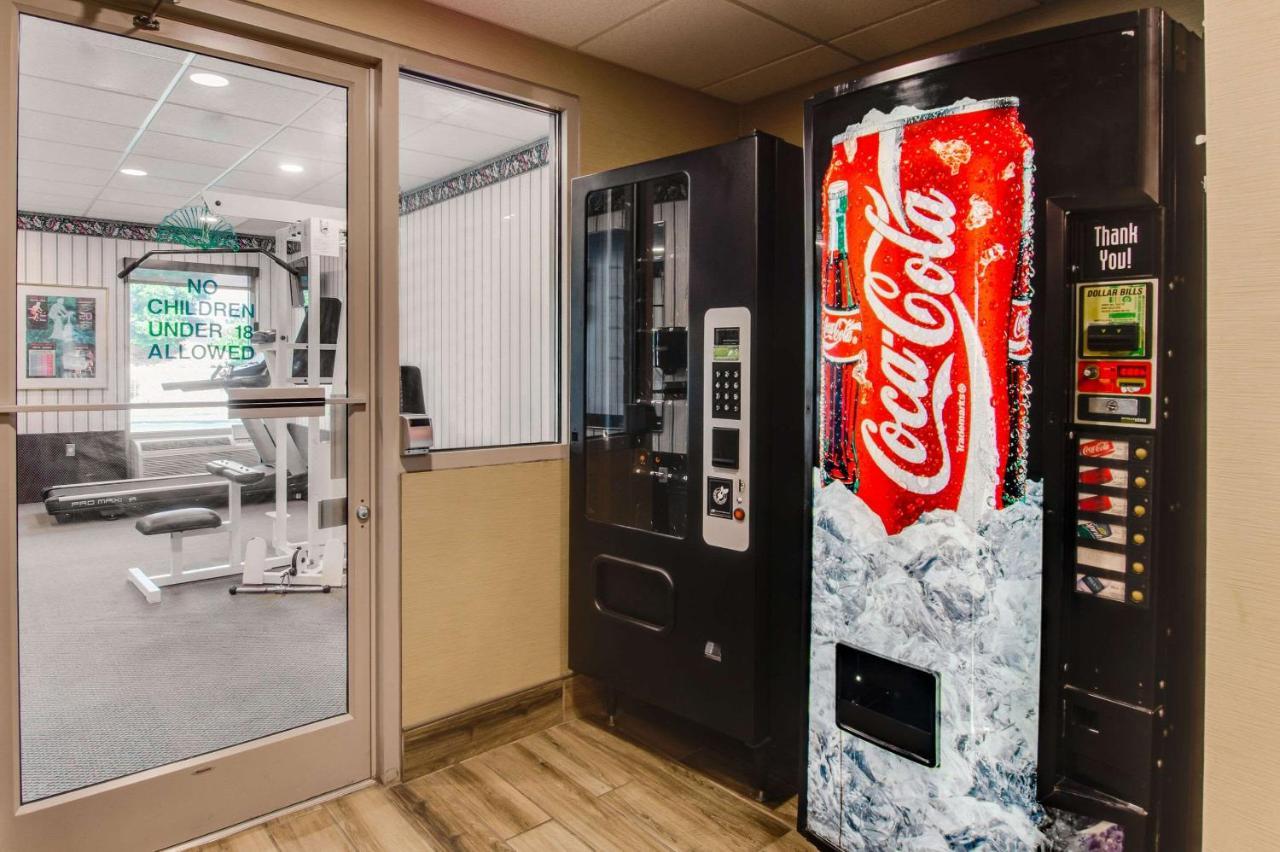 Comfort Inn Airport Roanoke Kültér fotó