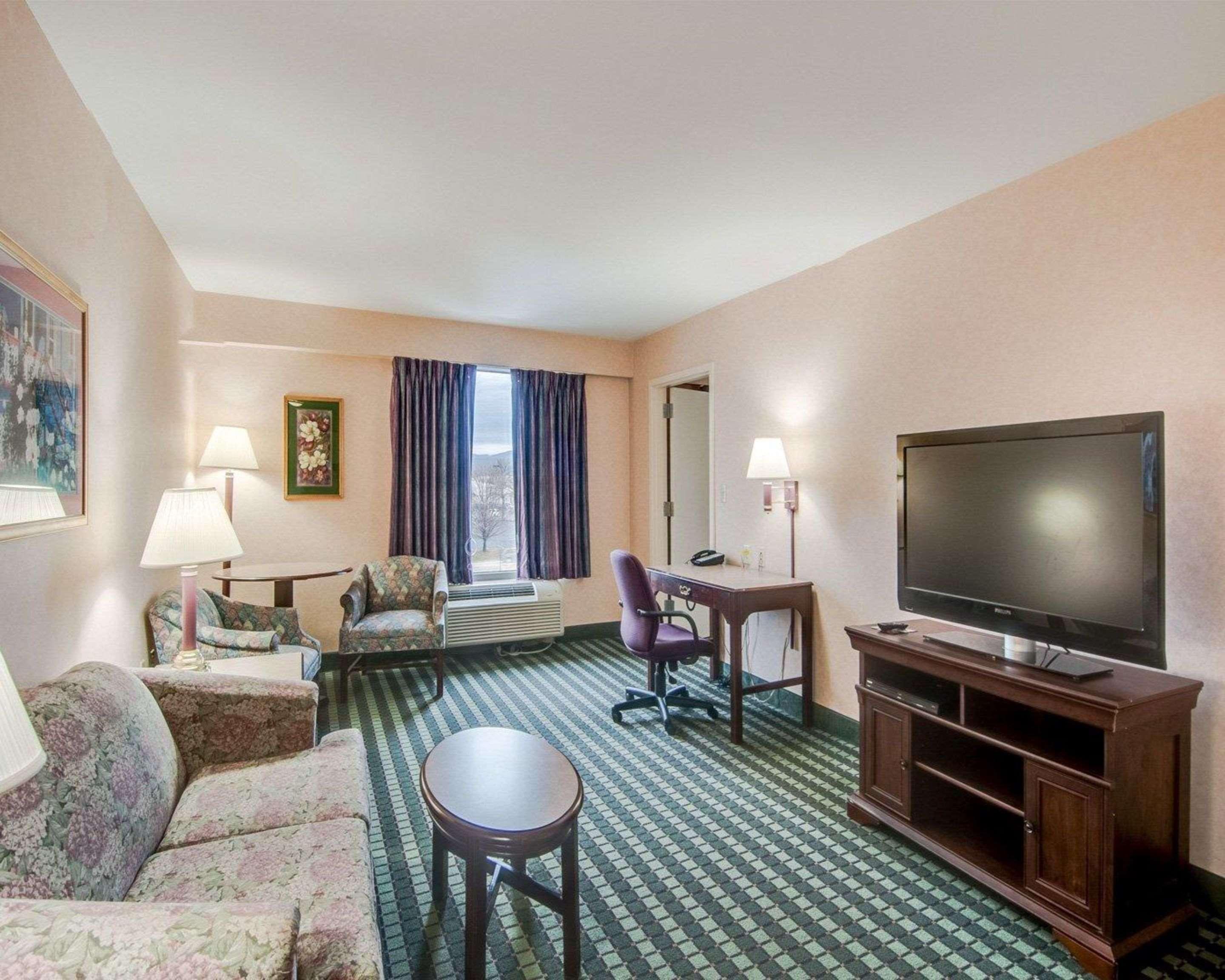 Comfort Inn Airport Roanoke Kültér fotó