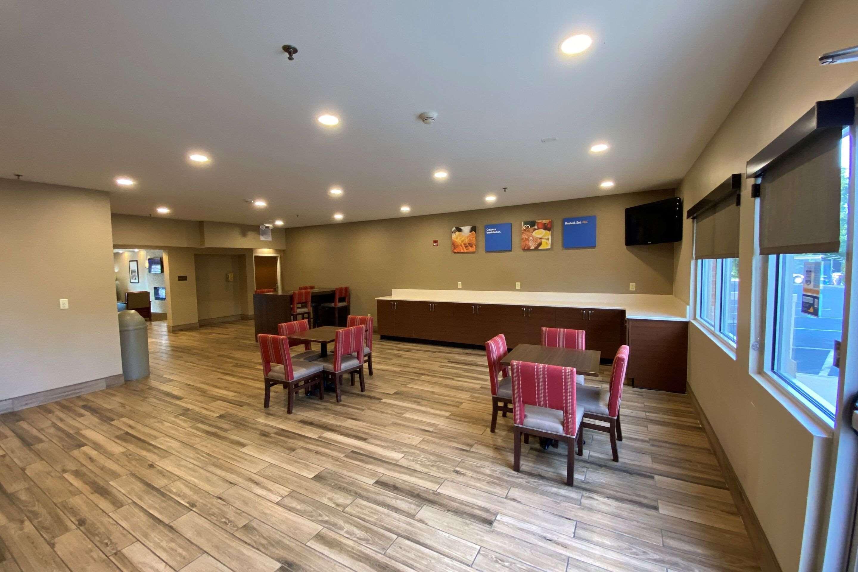 Comfort Inn Airport Roanoke Kültér fotó
